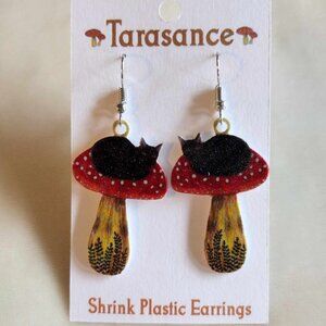 Witchy Mushroom Cat Earrings Shrink plastic